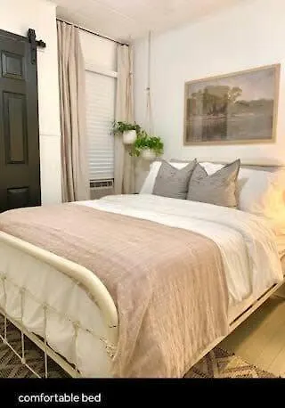 Corporate Comfort In Freetown - Spacious Homes For Work Crews * Lafayette