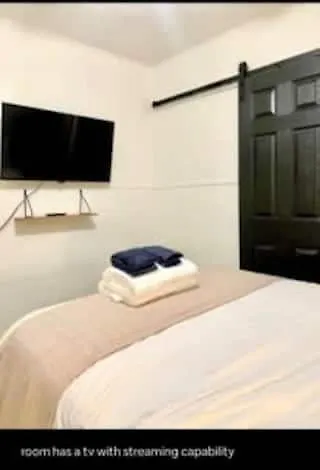 Corporate Comfort In Freetown - Spacious Homes For Work Crews Hébergement de vacances